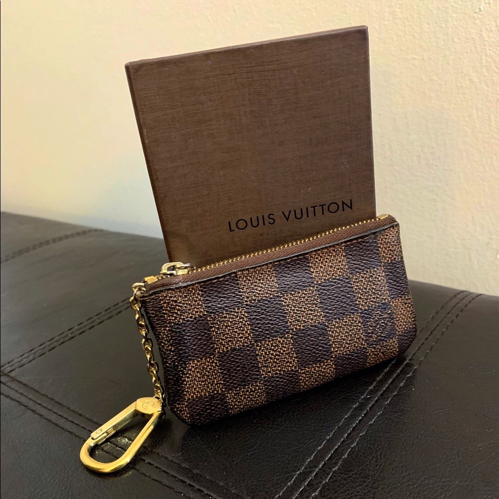 LOUIS VUITTON KEY FOB